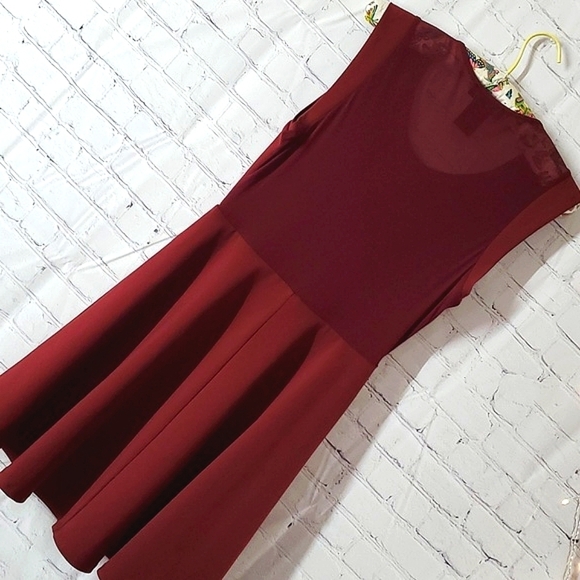 MM Couture Miss Me Merlot Wine Cranberry Sleeveless Sheer Back Midi Dress Size M - Picture 8 of 13